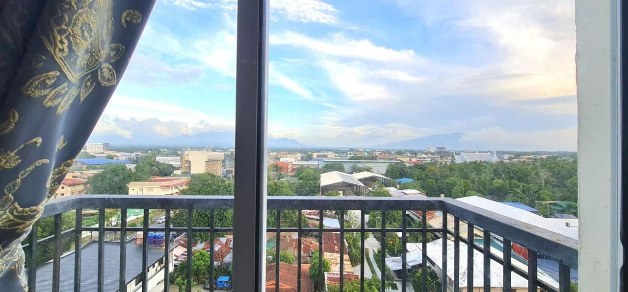 913Cityscape Located At City Center Bacolod Kültér fotó