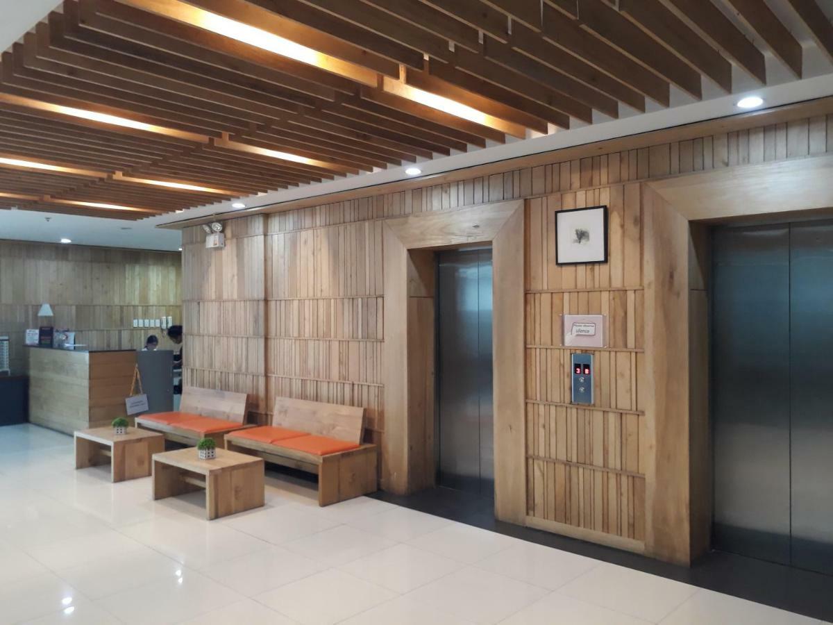 913Cityscape Located At City Center Bacolod Kültér fotó